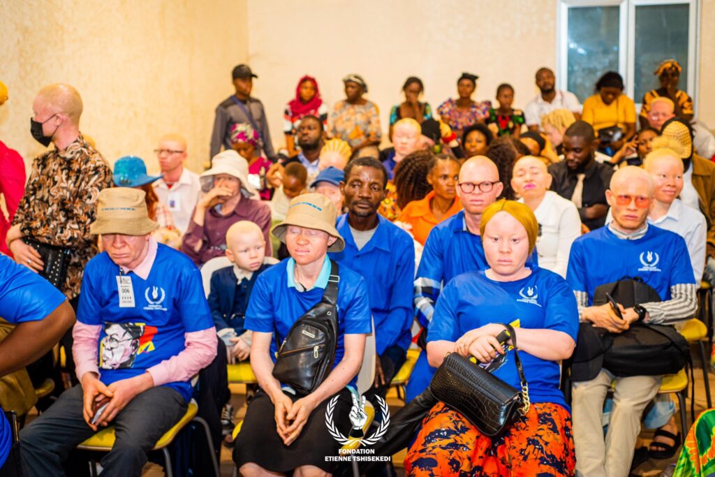 ASSISTANCE HUMANITAIRE-RDC:LA FONDATION ETIENNE TSHISEKEDI PROCÈDE A LA DISTRIBUTION DE VIVRES ET DE BIENS NON ALIMENTAIRES AUX SINISTRES DES PLUIES DILUVIENNES ET PERSONNES A MOBILITÉ RÉDUITE a7